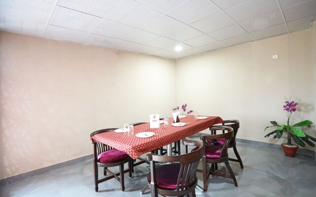 OYO 10967 Dhola Maru Resort