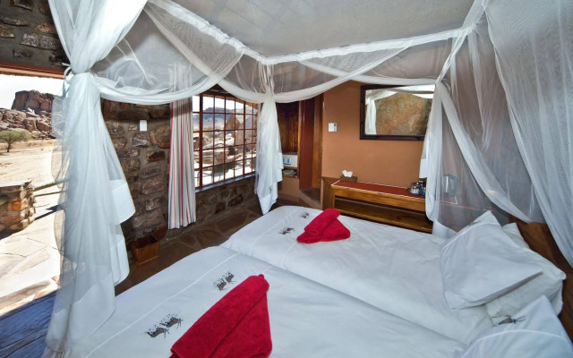 Canyon Lodge