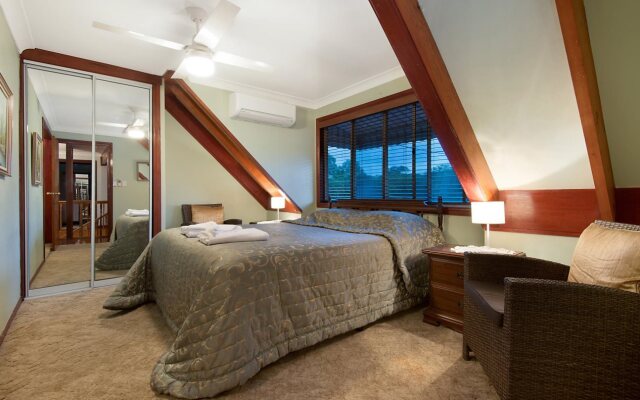 Ainslie Manor Guests House