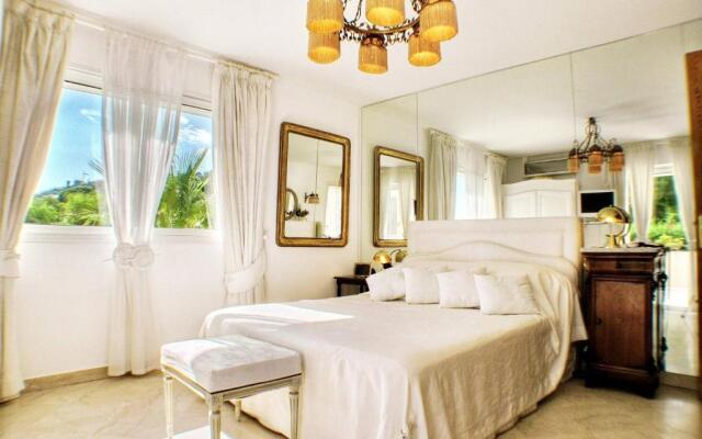 Juan Les Pins Near Cannes Beaches 1820 Guests