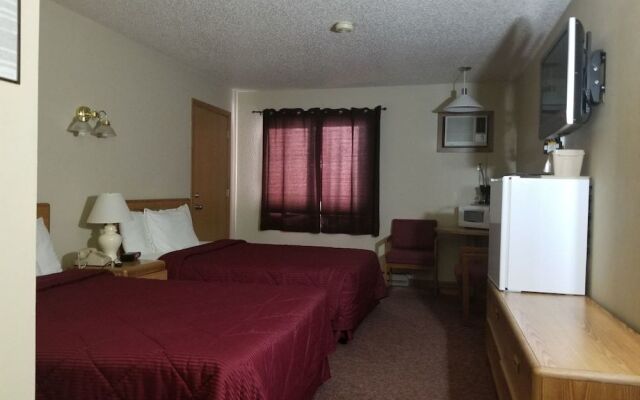 Woodlands Inn & Suites