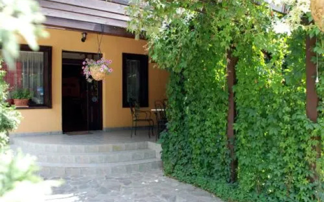 Pensiunea Stejarul