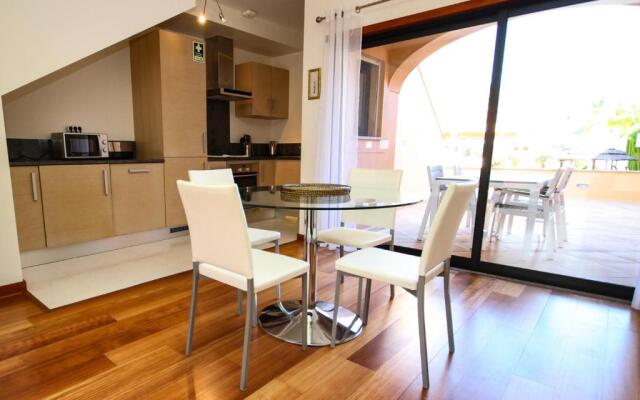 LUXURY APARTMENT - T2 vue sur piscine - PRAIA DA LUZ