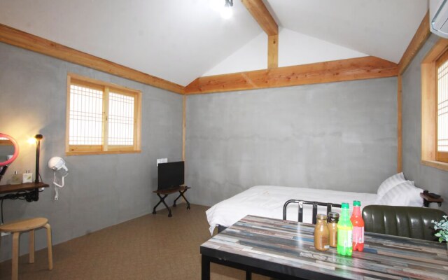 Gyeungju Heyum Pension
