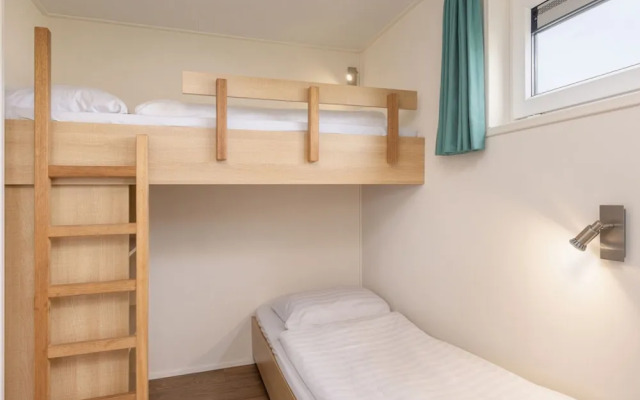 Modern Lodge With two Bathrooms, Near the Beach