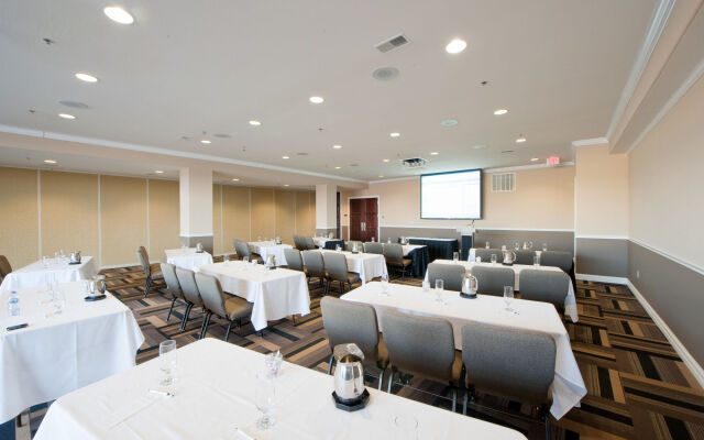 Camden on the Lake Resort & Spa