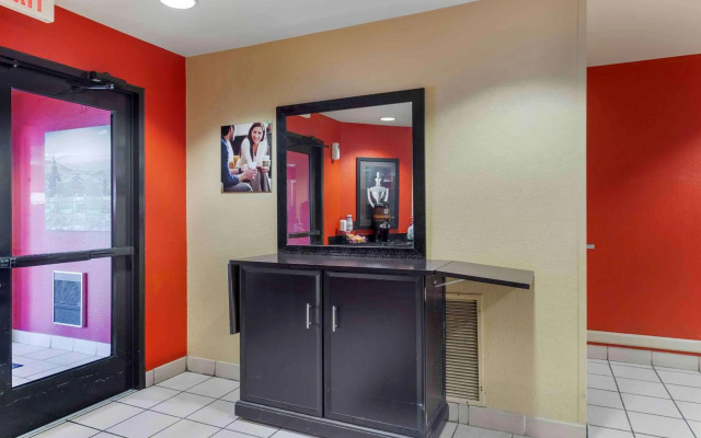 Extended Stay America Suites Savannah Midtown