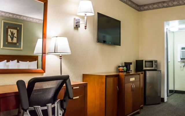 Quality Inn Tampa Airport - Cruise Port