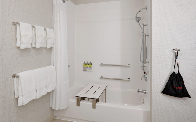 Holiday Inn Express & Suites Plano East - Richardson by IHG