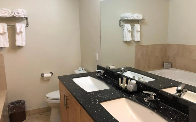 Grand Eastonian Hotel & Suites