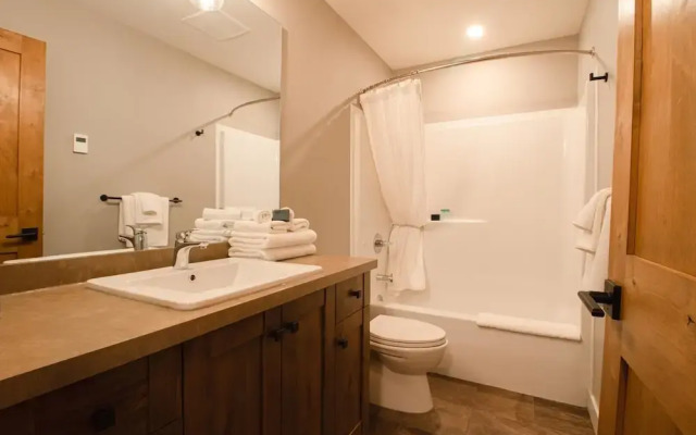 Echo Landing #20 3 Bedroom Townhouse