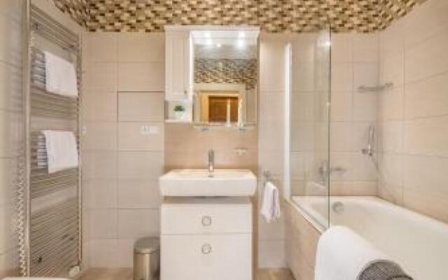 Luxurious Apartments Ujezd