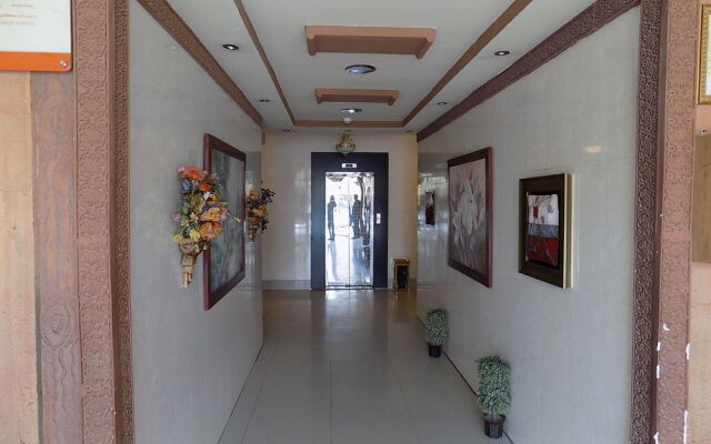 OYO 259 Al Yamama Palace Hilal Branch