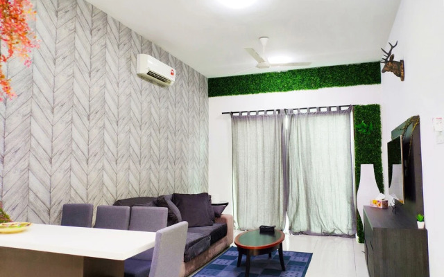 La Thea Residences - Spacious Balcony