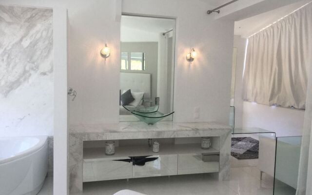 Dion Suite And Spa In Zakynthos