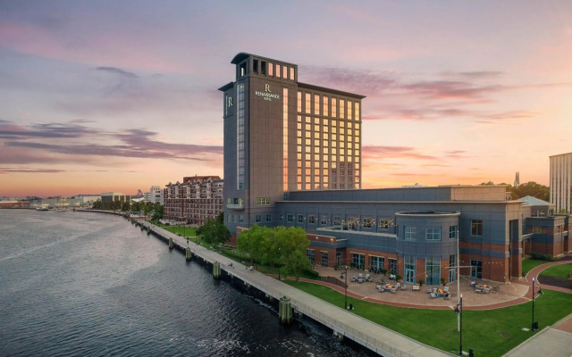 Renaissance Portsmouth-Norfolk Waterfront Hotel
