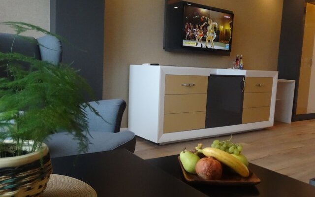 Yakamoz Hotel & Restaurant