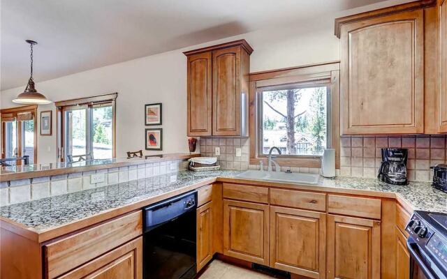 Saddlewood Townhomes