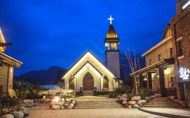 Orenda Teton Hotel