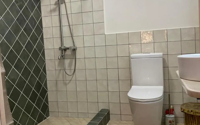 Niniko Shampriani Guest House