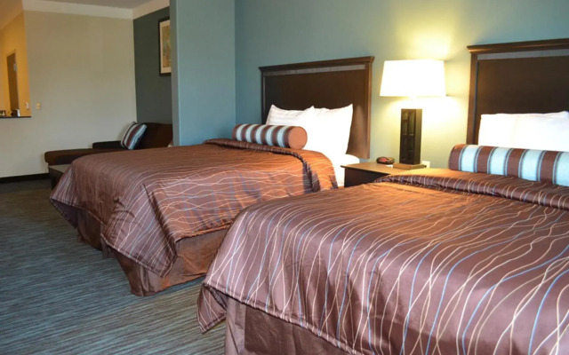 Red River Inn And Suites