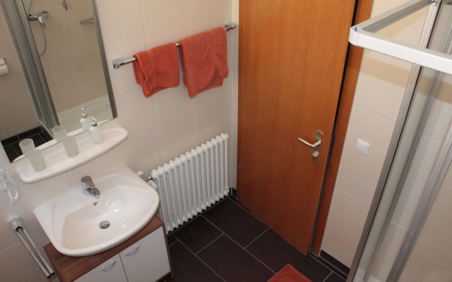 Thai Tawan Apartments