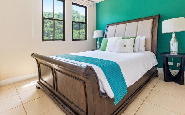 Well-decorated 3rd-floor unit with unique designs and mountainview in Coco
