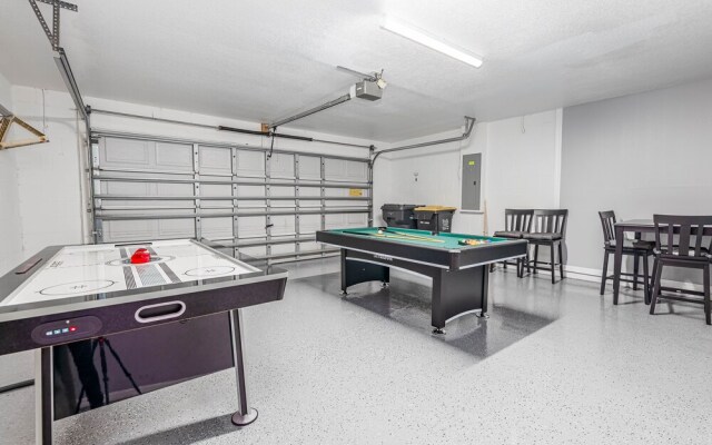 207lw 4 Bedroom Villa by Redawning