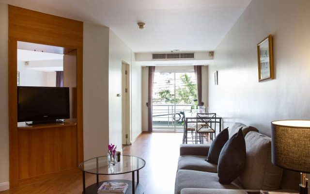 Waterford Diamond Tower