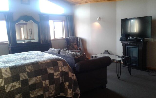 Mount Logan Lodge