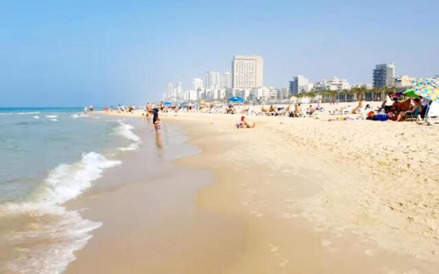 Apart Hotel TLV/Bat Yam Beach Front 1207