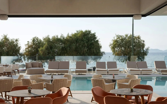 Avant Blue Boutique Hotel