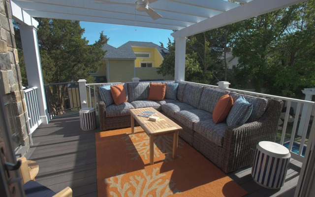 ST Lawrence Street 12