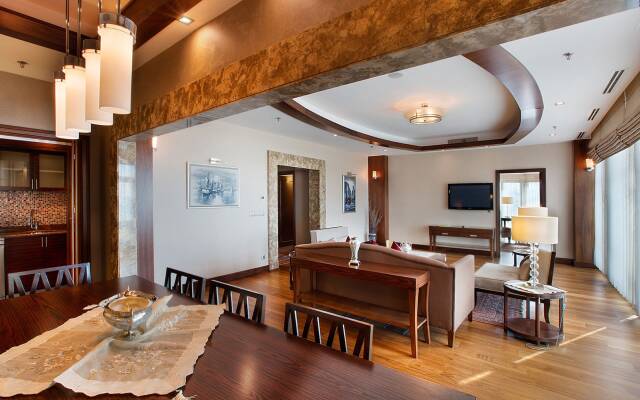 DoubleTree by Hilton Hotel Van