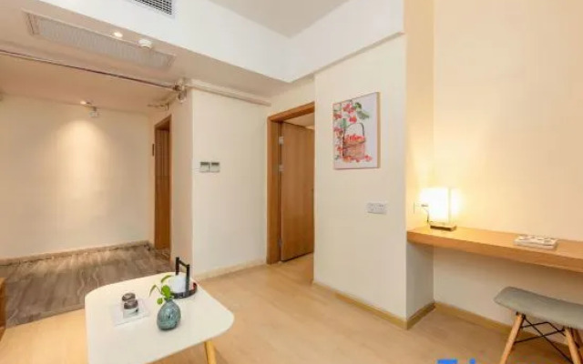 Shanzhige Light Luxury Holiday Hotel (Yangshuo West Street)