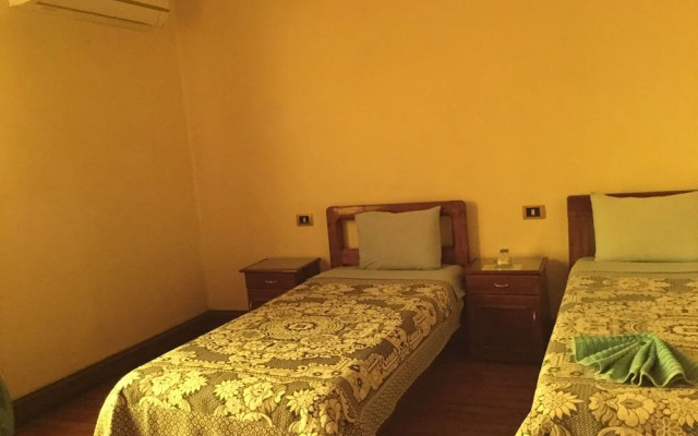 Hostel Luna