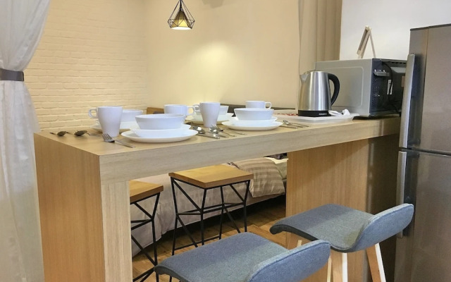 iBook4 Deluxe 2 Bedroom Gurney Suite by iBook Homestay