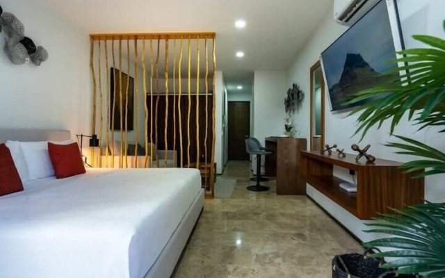 Stylish Studios Pool Near Beach