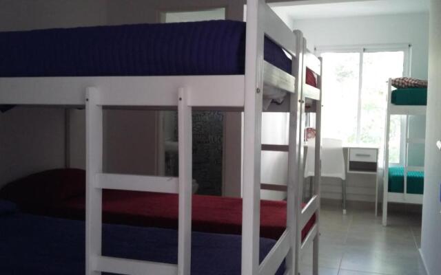 Agua De Coco Hosteria