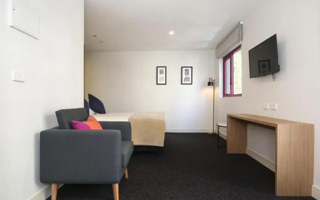 Plum Carlton Serviced Apartments