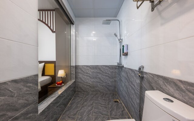 Cat Ba Green Pearl Hotel