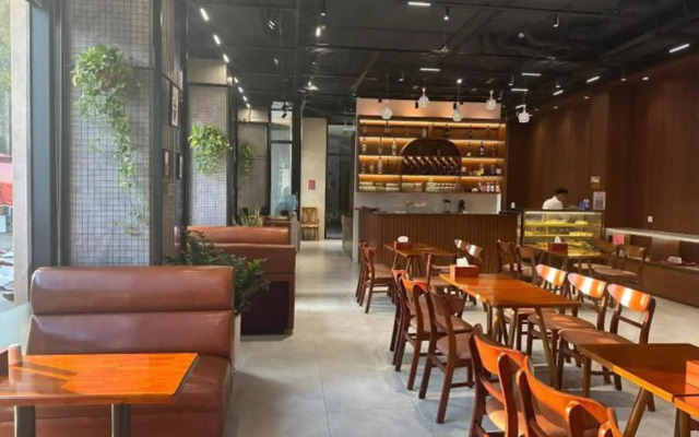 A25 Hotel - 18 Nguyen Hy Quang