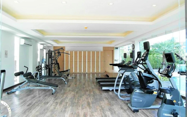 The Cliff sea & Pool Views Studio Apartment Pratumnak Pattaya