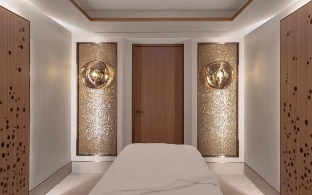 Royal Champagne Hotel & Spa