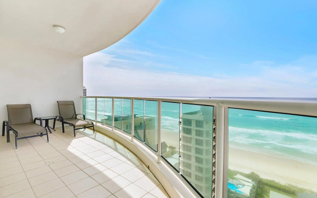 Pacific Views Resort