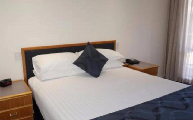 West End Motor Lodge