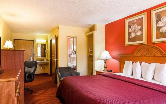 Quality Inn Van Buren