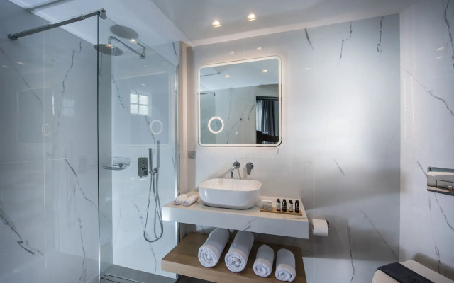 LAVRIS City Suites