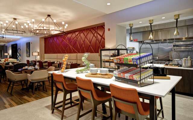 Hilton Garden Inn Lansing West