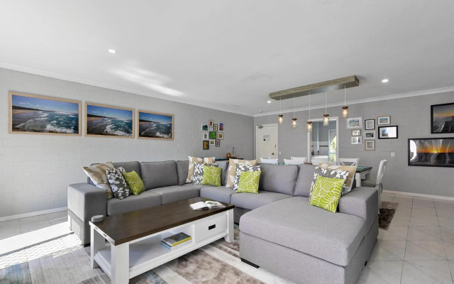 21 The Islander Resort